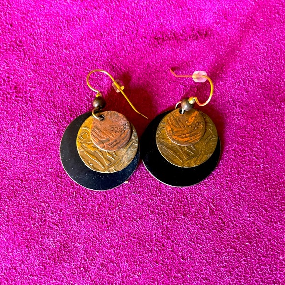 Tri metal earrings - Picture 1 of 1